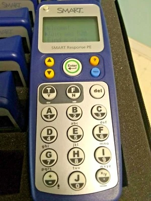 Smart Response PE 03-00174 Remote / Clicker *Powers On*  - Image 1 of 2