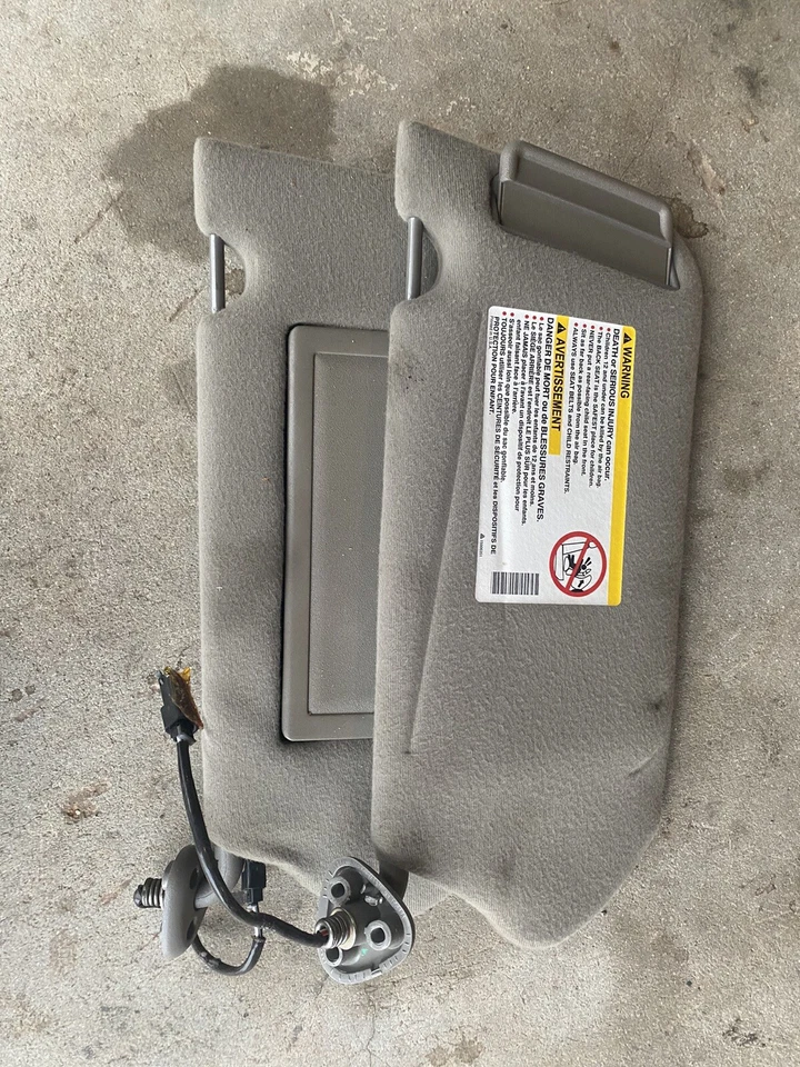 2003 Chevrolet Impala 3.8 3800 V6 Sun Visors C388 - Image 1 of 1