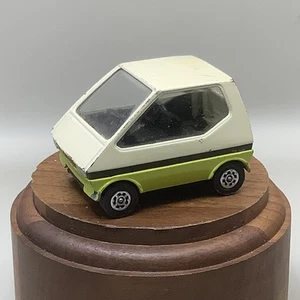Corgi Toys Mini Minissima City Car Concept Cream & Green 1:43 Scale - Picture 1 of 6