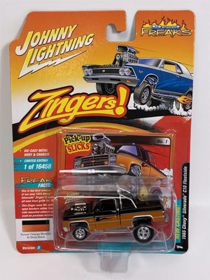 1985 Chevy Silverado C10 Fleetside Arancione Nero 1:64 Johnny Lightning JLSF023 - Immagine 1 di 4