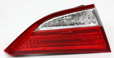 Левый галогенный задний фонарь от оригинального производителя для седана Hyundai Elantra, купе 92403-3X000 - Изображение 1 из 4