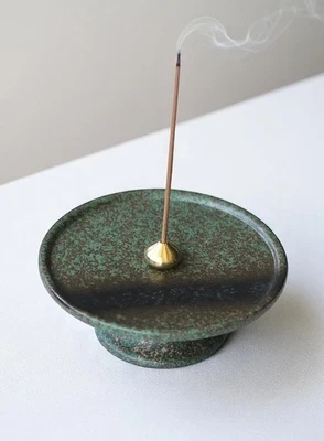Vassoio ceramica verde bronzo | portacandele e brucia incenso 2 in 1 | regalo festa - Immagine 1 di 4