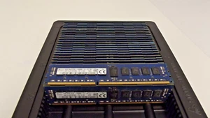 Lot of 30 Hynix 8GB HMT41GR7BFR8A-PB PC3L-12800R 2Rx8 PC3L ECC Ser RAM G*16 - Picture 1 of 2