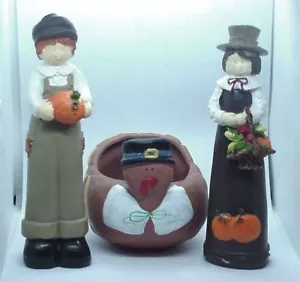 2 PILGRIMS AND A TURKEY CANDLE ~ Thanksgiving Table Top Decor Decorations NEW - Picture 1 of 8