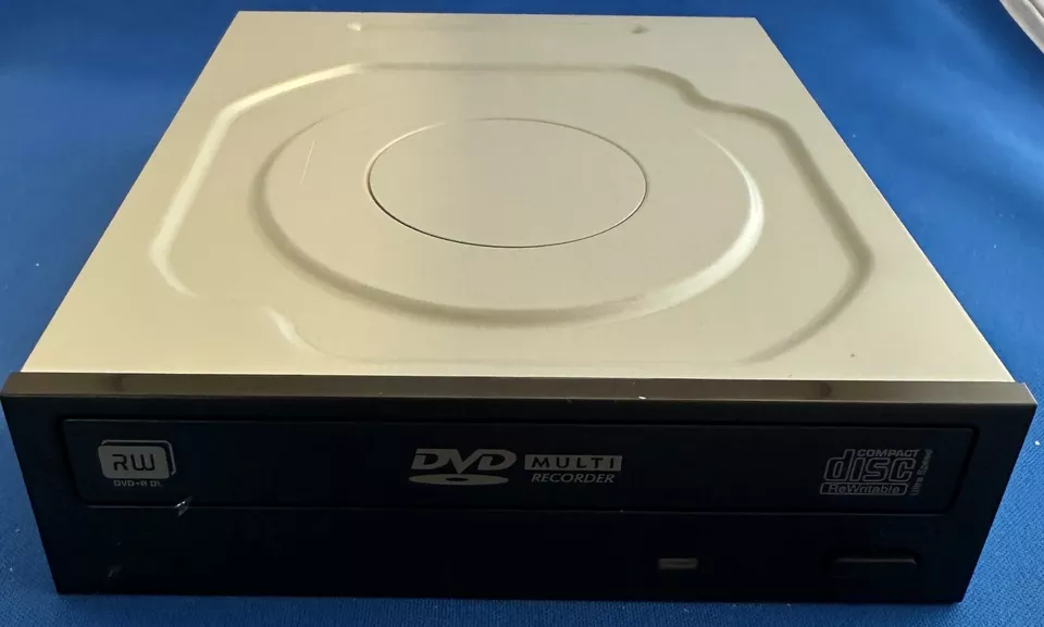 DVD/CD Rewritable Drive Burner for Internal Desktop Computer- Lite-on DH-16ACSH - Image 1 of 4