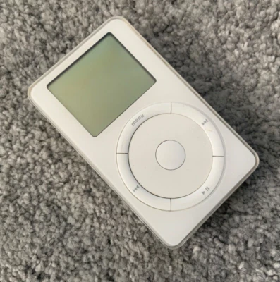 Apple iPod Classic 2nd Generation 20GB ref.A40C - Image 1 of 4