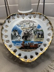 Heart Shaped St. Louis Zoo Souvenir Plate Gold Edge - Picture 1 of 1