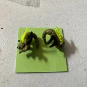 LEGO - Lot Of 2 Minifig, Animal - Galaxy Squad Swarm Insectoid w/ Wings (04) - Picture 1 of 4