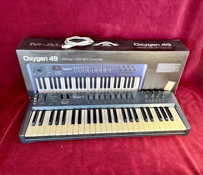 M-AUDIO OXYGEN PRO 49  CONTROLLER TASTIERA MIDI USB 49 TASTI - Immagine 1 di 4