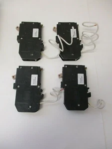 LOTE/4 DE INTERRUPTOR DE CIRCUITO EATON CHFGF115, 1P 15AMP, FALLA A TIERRA CON BANDERA DE VIAJE - Imagen 1 de 7