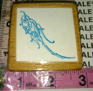 Rosa de tallo largo rayado, tapa de cinta de papel fabricante desconocido, E3., madera, goma, sello - Imagen 1 de 2