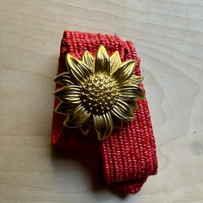 Metal Sunflower 3" Buckle Red Stretch Woven Belt -1980's Gold Tone S/M - Image 1 of 4