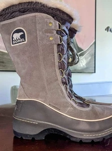 Neu! Sorel Stiefel Gr. 10 Tivoli III hoch grau Wildleder wasserdicht isoliert - Bild 1 von 5