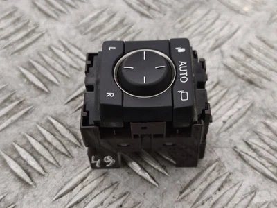 LEXUS NX Z1 2020 Mirror Adjustment Switch 183746 - Image 1 of 4