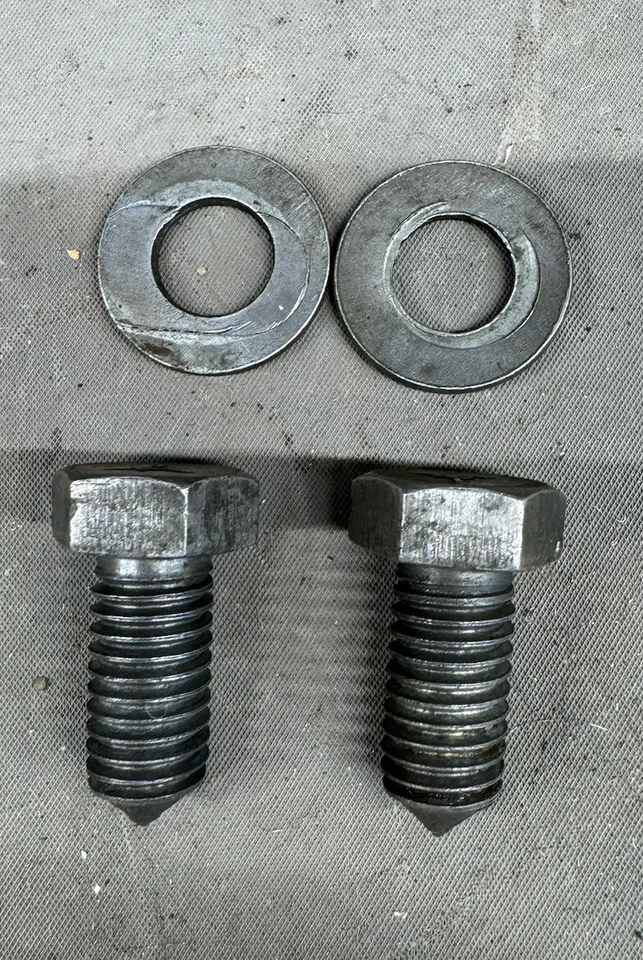 1961-1966 Ford Galaxie Transmissão Crossmember Mount Cross Member Frame Parafusos - Imagem 1 de 4