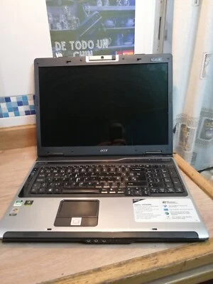 Acer Aspire 7000 17,1" nº15,Enciende Sin dar Imagen Averiado para Piezas - Imagen 1 de 4
