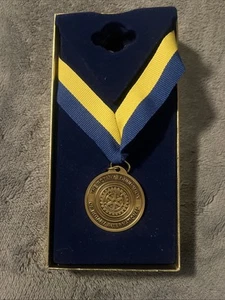 Vintg Paul Harris Fellow Rotary Foundation Medal in Orig Velvet Case No Pin - Picture 1 of 3