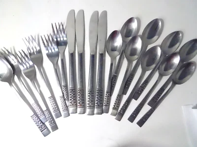 Wm Rogers 不锈钢餐具 CASA VISTA - 19 件 — 第 1/4 张图片