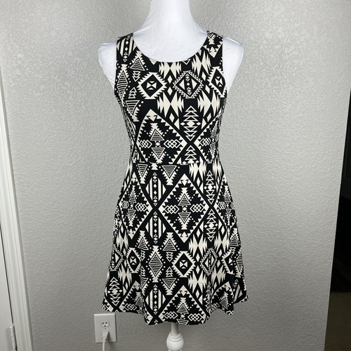 UNDERCOVER Mini abito da donna bohémien taglia S aderente e svasato