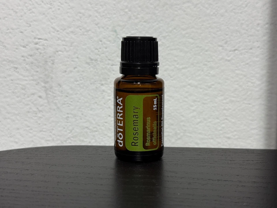 Óleo essencial de alecrim doTERRA 15 ml validade 2029 - Imagem 1 de 1
