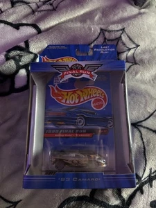 HOT WHEELS 1999 FINAL RUN SERIES 1993 CHEVY CAMARO W/ REAL RIDERS MINT IN BOX c - Picture 1 of 2