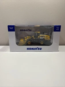 Komatsu WA475-10 Wheel Loader 1/50 DieCast Model Not Mint - Picture 1 of 6