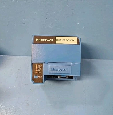 Control automático del quemador primario Honeywell RM7890A1056 serie 7800  Foto 1 de 4