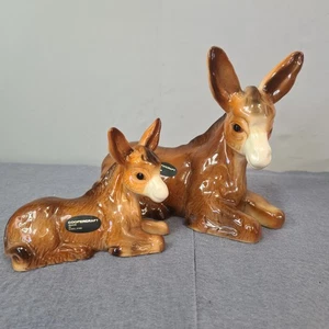 Vintage Pair Coopercraft England Donkey Laying Glazed Porcelain Nativity Pottery - Imagen 1 de 12