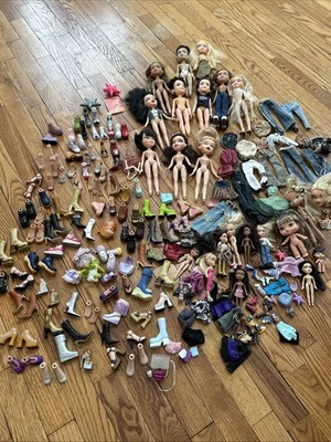 Enorme Lote 2001 Bratz Muñecas Girlz Boyz Kidz Babyz Minis - Zapatos - Ropa Foto 1 de 4
