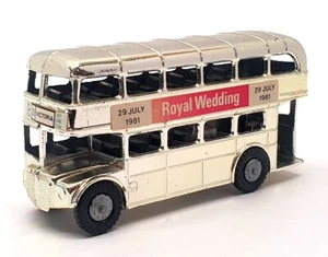 Lone Star pressofuso lungo 9 cm LS1981 - autobus a due piani - matrimonio reale 1981 - Foto 1 di 5