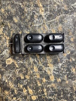 Interruptor de porta dianteiro MERCURY SABLE 00 01 02 03 04 05 - Imagem 1 de 3