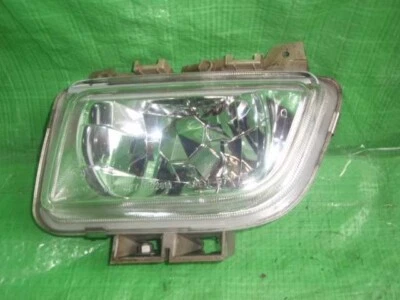 1999 MAZDA MPV LW5W левый противотуманный фонарь L081-51-690A JDM 238005s - Изображение 1 из 3