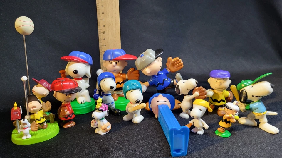 Versch. Peanuts Figuren Sammlung Baseball (Snoopy, Charlie Brown, Woodstock )  - Bild 1 von 1
