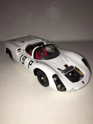 porsche exoto 1:18 910 etiqueta oro faltan piezas retiradas Foto 1 de 4