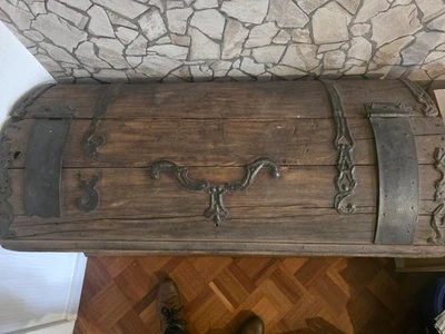 Alte holztruhe mit deckel groß, ca 170*60*70cm  - Bild 1 von 4