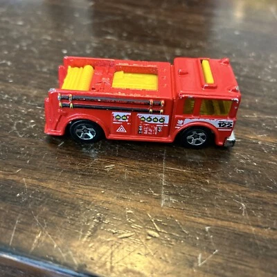 1976 Hot Wheels Metro Unit 122 Vermelho e Amarelo 3" CAMINHÃO DE BOMBEIROS FUNDIDO Malásia  - Imagem 1 de 4