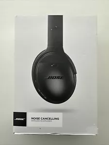 Bose QuietComfort 35 Noise-Cancelling Headphones - Picture 1 of 9