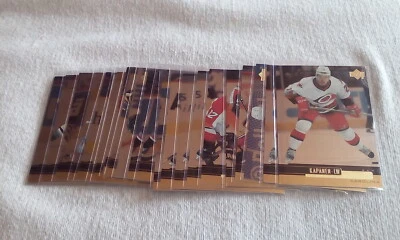 1999-00 Upper Deck Gold Reserve Part. Set Pick cards that you want/need. - Image 1 of 4