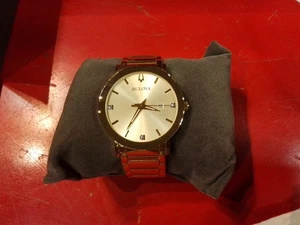 Reloj Hombre Bulova Futuro Diamante Cuarzo Tono Oro Acero Inoxidable 97D115 - Imagen 1 de 5
