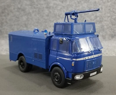 Camión Berliet Hachette Collection 1:43 The GBK Lanzador de Agua Militar Foto 1 de 4