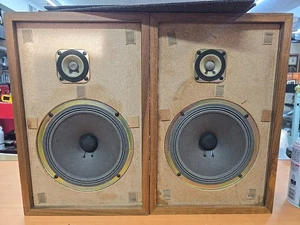 Vintage Realistic MC-1000 Speaker Pair 40-1980A Tandy Japan - Picture 1 of 15
