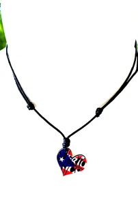 COLLAR COLGANTE DE ACETATO EN FORMA DE CORAZÓN PUERTO RICO BORICUA RECUERDO - Imagen 1 de 4