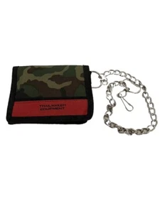 Trail Maker Equipment. Army Camouflage Print Wallet with Chain - Picture 1 of 3