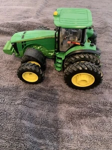 1/32 Scale John Deere 8360R Tractor Front And Rear Duals Cab Die-cast Ertl/Brit - Picture 1 of 6