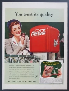 Vintage Druck Anzeige Coca Cola Kunst Pretty Lady at Soda Brunnenspender 1941 - Bild 1 von 3