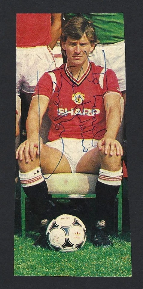 曼联布莱恩·罗布森签名杂志镂空 — 第 1/1 张图片