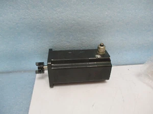 Motor paso a paso Schneider Lexium BRS BRS39BW460ABA usado - Imagen 1 de 2