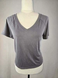 NWT! PINK ROSE Size Small Women's Gray V-Neck T-Shirt - Picture 1 of 2
