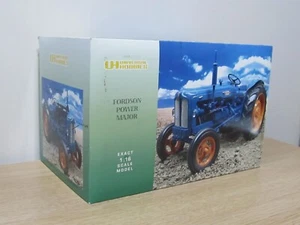Trattore Fordson Power Major Universal Hobbies scala 1/16 n. 2640, come nuovo e con scatola - Foto 1 di 14