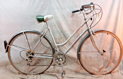 1984 Schwinn World Tourist Cruiser Bike 52cm Small 10 Speed Lugged Butted Steel~ - Image 1 of 4